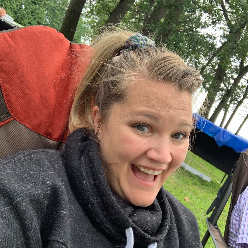 Meet your Posher, Amber